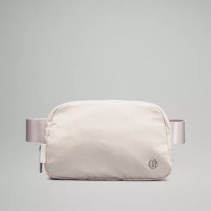 ‼️SOLD‼️✨💖HP 11/14💖✨ NWT Lululemon Everywhere Belt Bag in White Opal